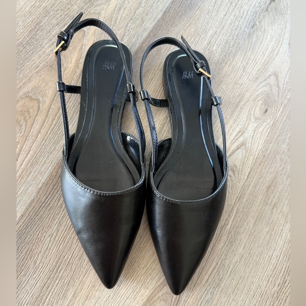 H&M Black Pointed Flats - Picture 2 of 5